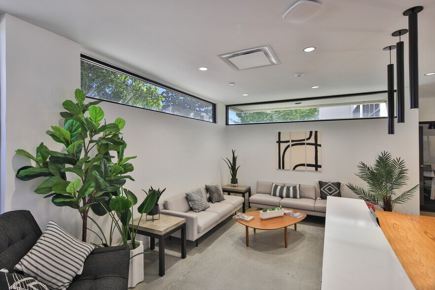 More Photos Of 417 E Huntington Dr, Monrovia Research And Development For Lease