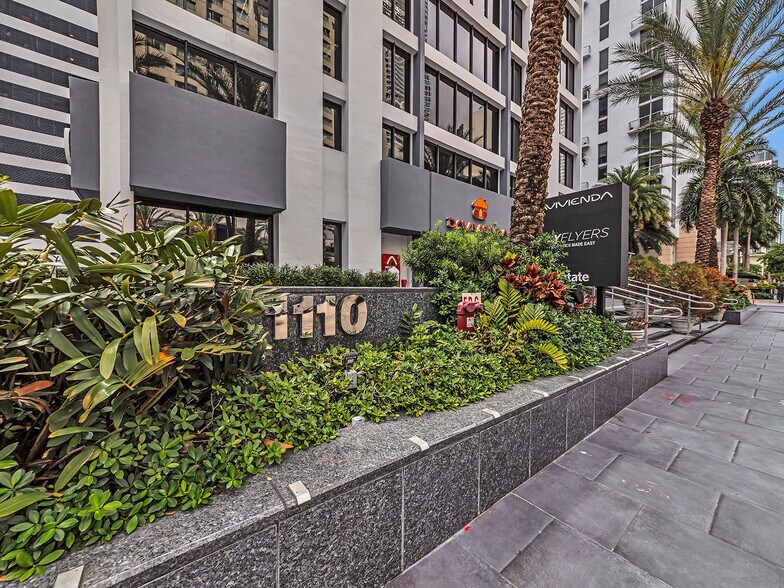 More Photos Of 1110 Brickell Ave, Miami Office Residential For Lease