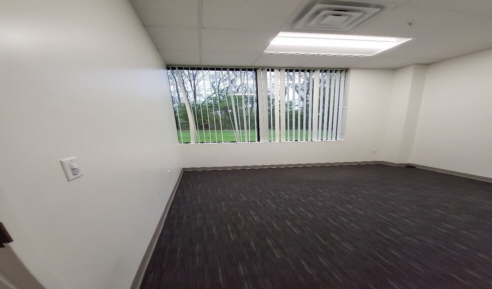 More Photos Of 600 Elmwood Ave, Sharon Hill Flex For Lease