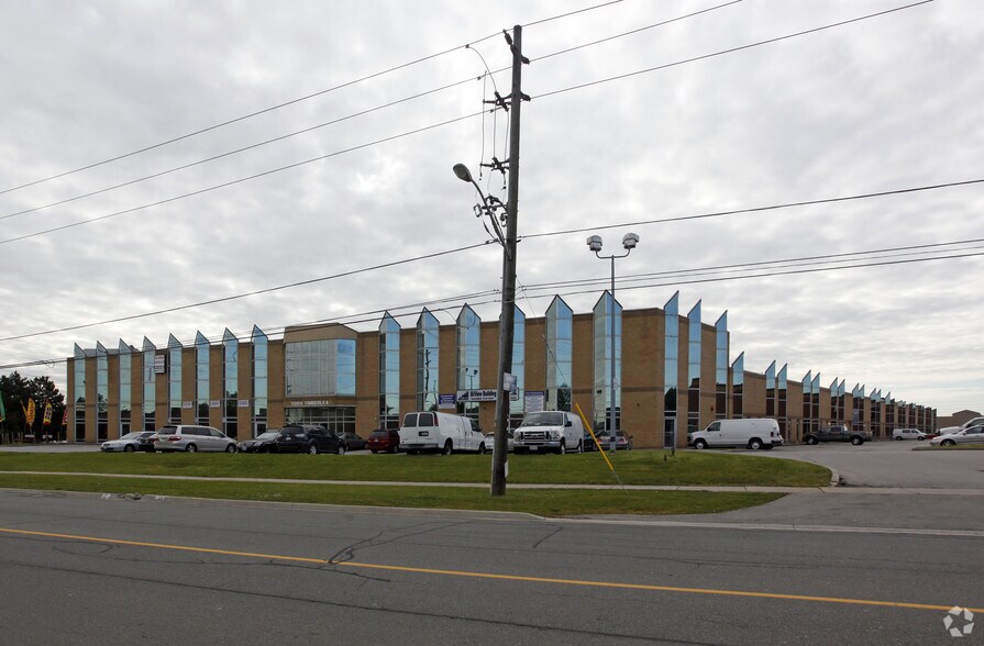More Photos Of 5004 Timberlea Blvd, Mississauga Manufacturing For Lease