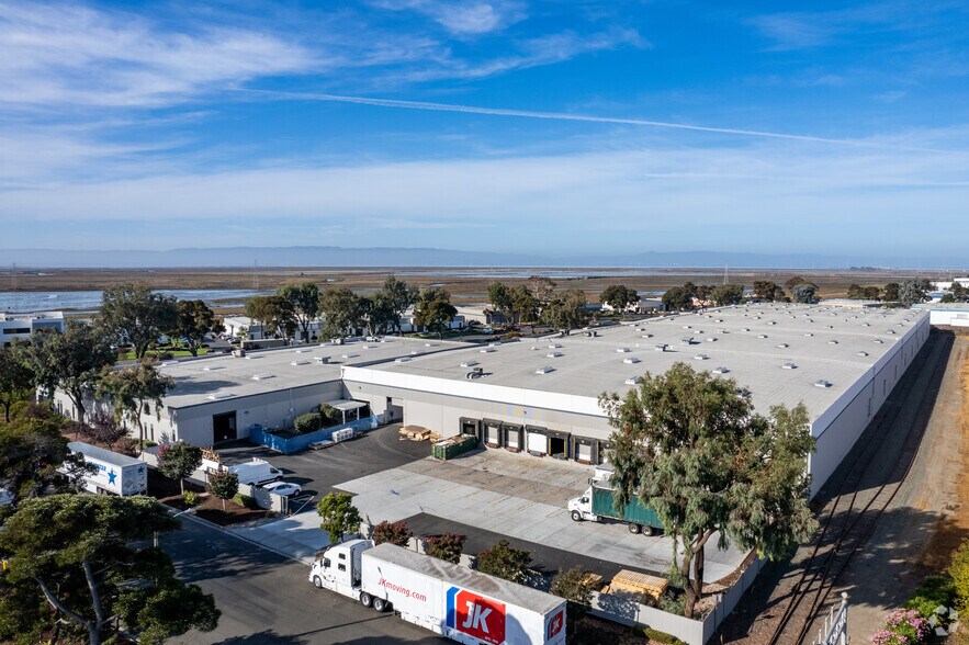 More Photos Of 3433-3481 Arden Rd, Hayward Warehouse For Lease