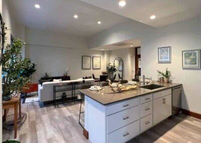 More Photos Of 110 W Ocean Blvd, Long Beach Apartments For Lease