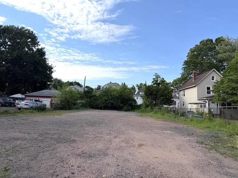 More Photos Of 1024 Capitol Avenue ave, Hartford Land For Lease