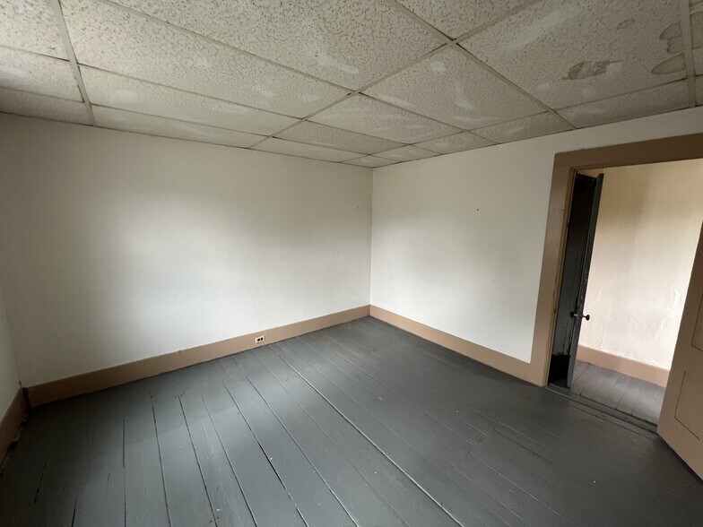 More Photos Of 271 Main St, Union Apartments For Sale