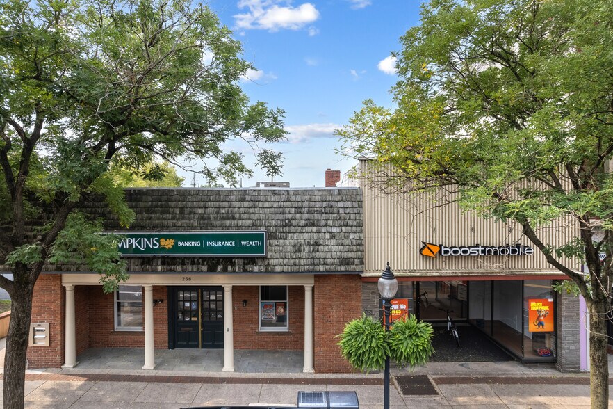 Primary Photo Of , Pottstown General Retail For Sale