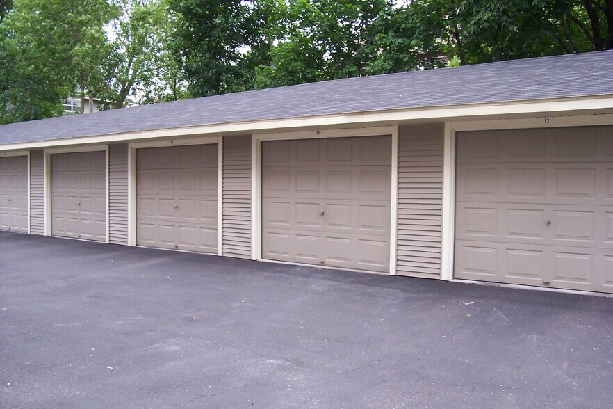 More Photos Of 195 Lexington Pky N, Saint Paul Apartments For Sale