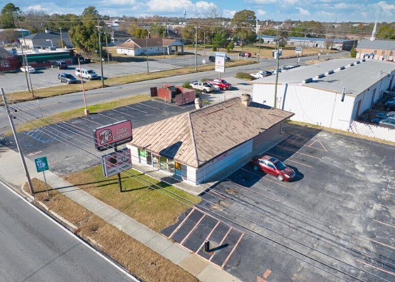 More Photos Of 601 1st Ave SE, Moultrie Restaurant For Sale