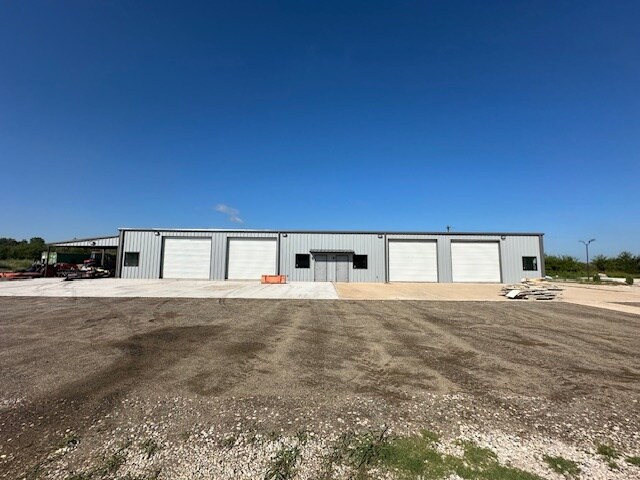 Primary Photo Of 750 Wible Rd, Sherman Warehouse For Lease