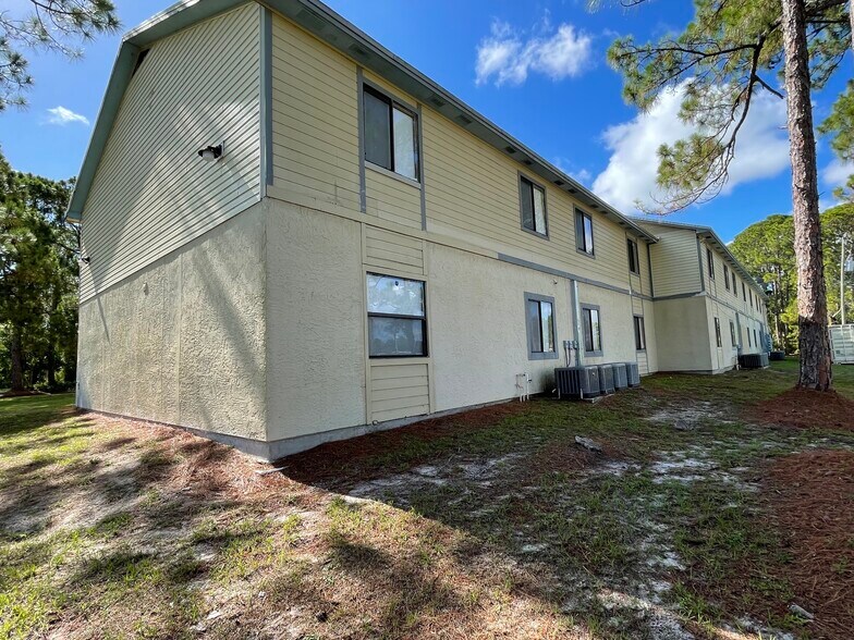 More Photos Of 300 Mercury Ave SE, Palm Bay Apartments For Sale