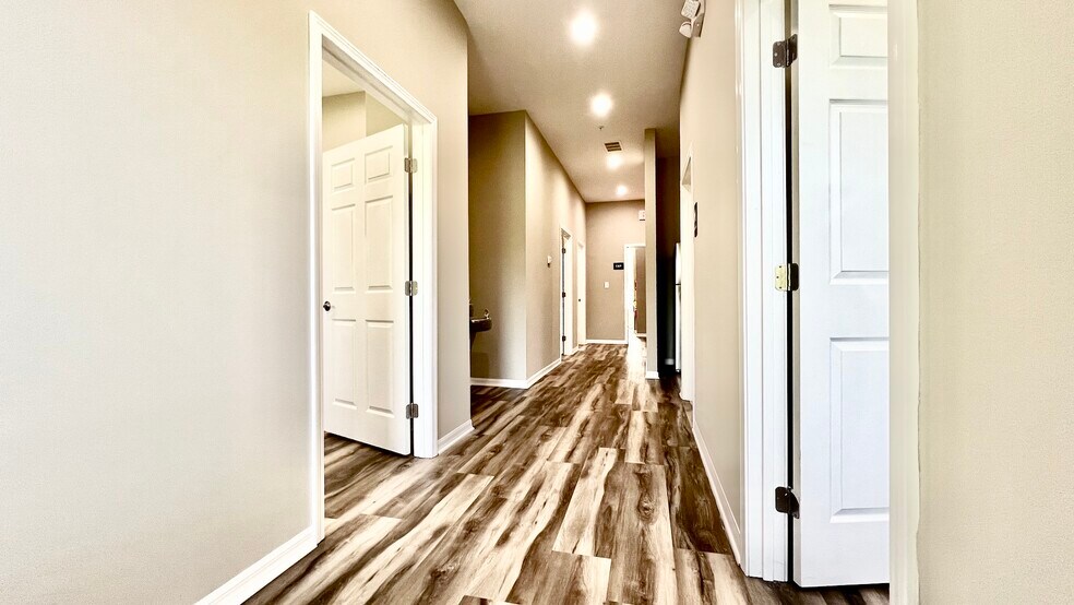 More Photos Of 11500 Atlantis Pl, Alpharetta Medical For Lease