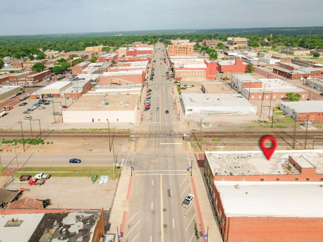 More Photos Of 200 W Grand Ave, Ponca City Warehouse For Sale