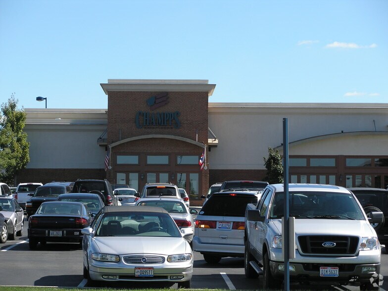 More Photos Of 3670-3780 Easton Market, Columbus General Retail For Lease