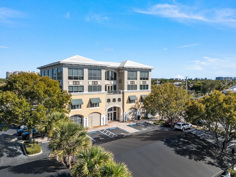 More Photos Of 6751 N Federal Hwy, Boca Raton Office For Sale