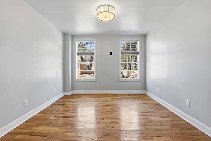 More Photos Of 521 W 37th St, Savannah Multifamily For Sale