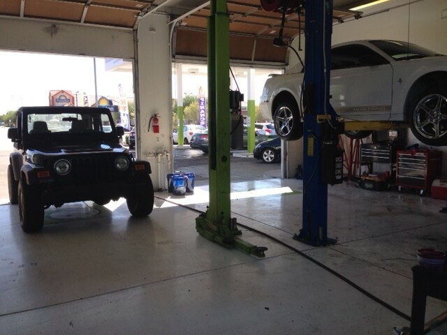 More Photos Of 2550 W Deer Valley Dr, Phoenix Auto Dealership For Sale