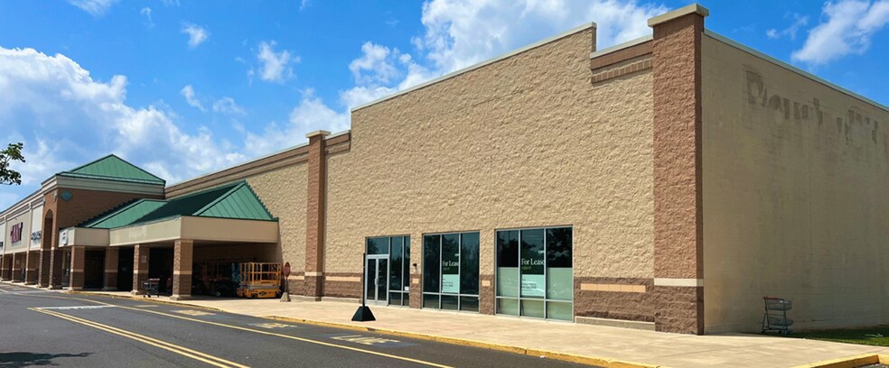 More Photos Of 2400-2470 Chemical Rd, Plymouth Meeting General Retail For Lease