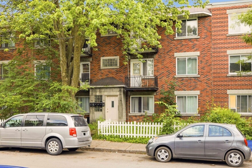 Primary Photo Of 6744 Av 21E, Montréal Apartments For Sale