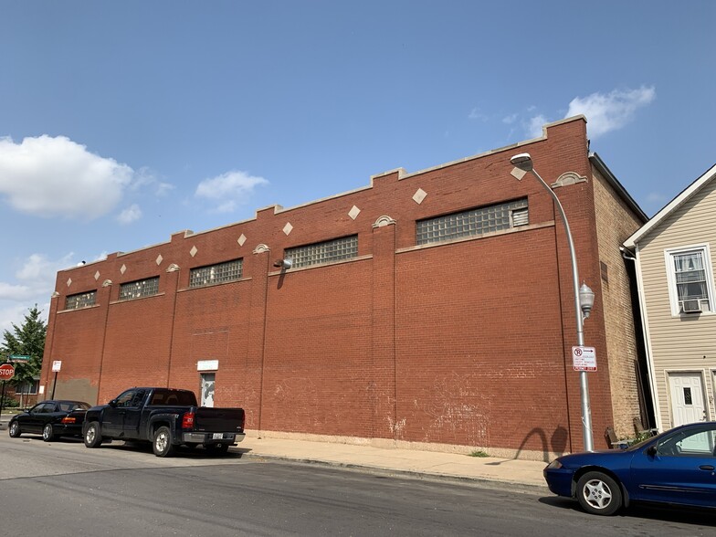 Primary Photo Of 2956 W 38th St, Chicago Manufacturing For Sale