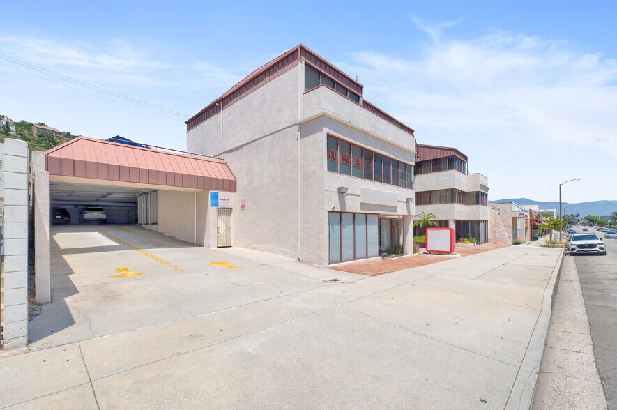 More Photos Of 809 S Atlantic Blvd, Monterey Park Office For Sale
