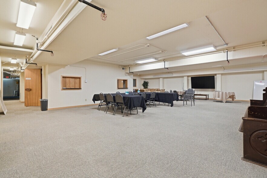 More Photos Of 123 Durbin St, Casper Office For Sale