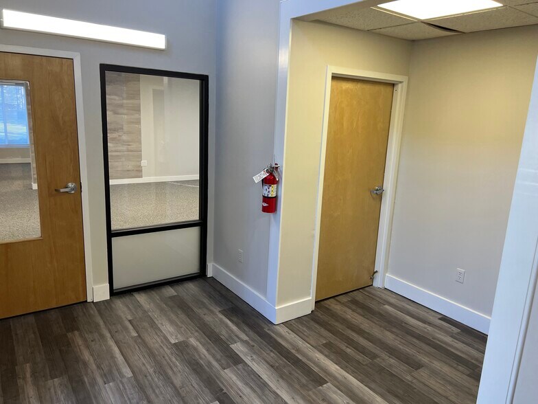 More Photos Of 610 thimble shoals Blvd, Newport News Unknown For Lease