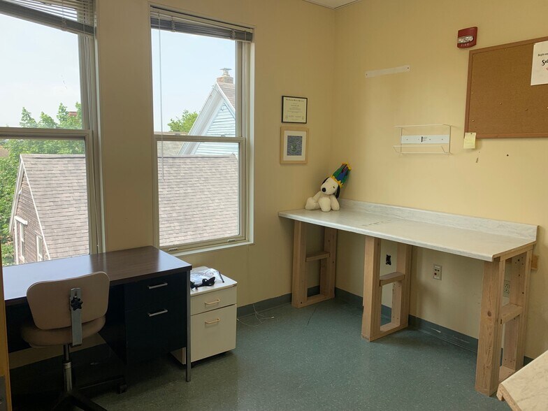 More Photos Of 94 Washington Ave, Portland Office For Lease