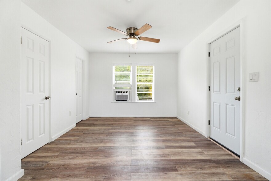 More Photos Of 340 NE 125th St, North Miami Office Residential For Sale