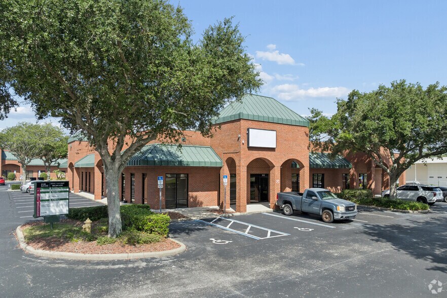 More Photos Of 1440 N Nova Rd, Daytona Beach Unknown For Lease