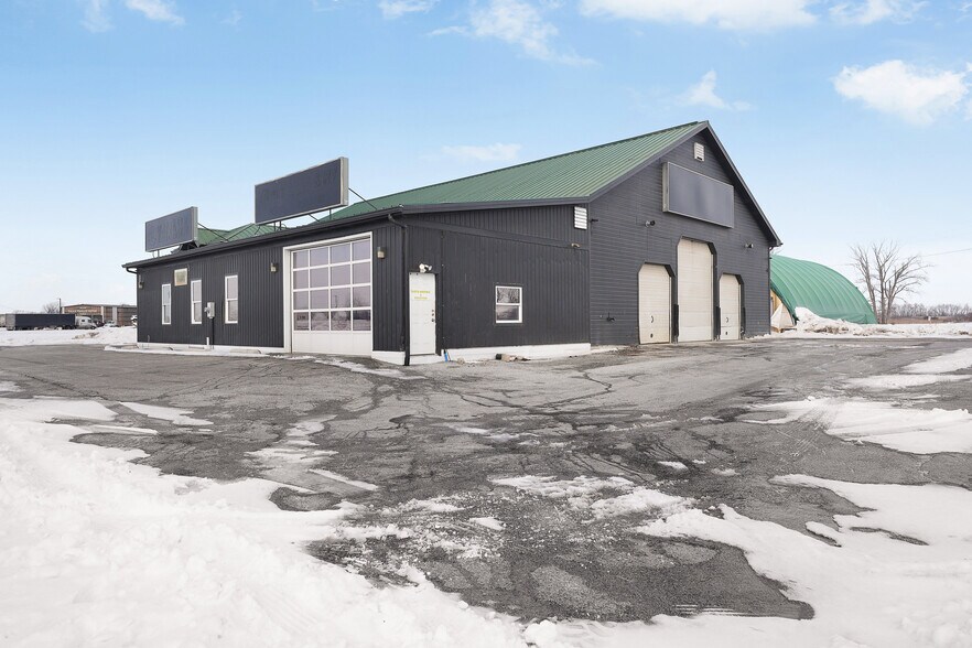 More Photos Of 20600 Hwy 2, Tilbury Auto Dealership For Sale