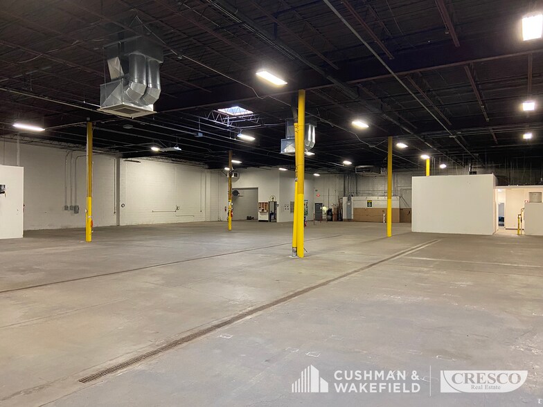 More Photos Of 4770 Van Epps Rd, Cleveland Warehouse For Lease
