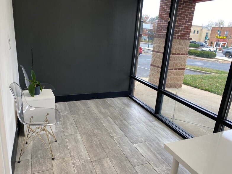 More Photos Of 9899 Main St, Damascus Storefront Retail Office For Lease