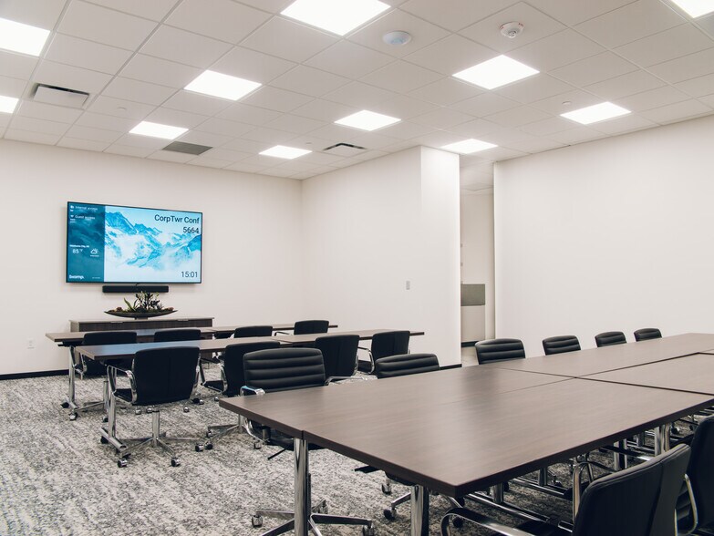 More Photos Of 101 N Robinson Ave, Oklahoma City Office For Lease