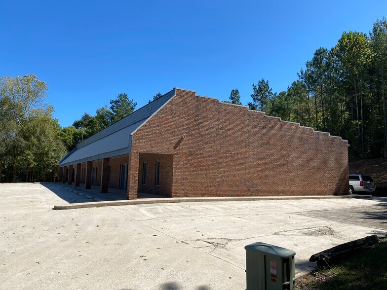 More Photos Of 232-236 Industrial Park Dr, Commerce Office For Lease