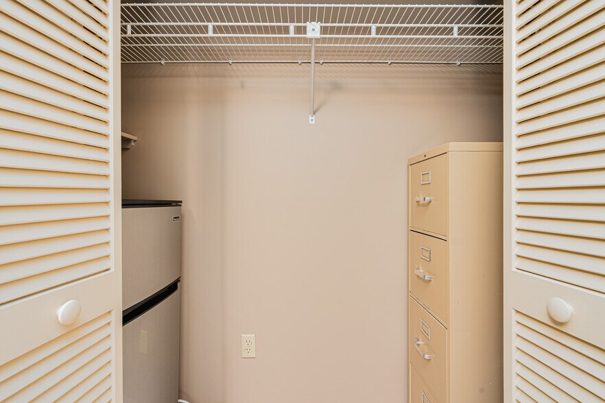 More Photos Of 555 W Granada Blvd, Ormond Beach Medical For Sale