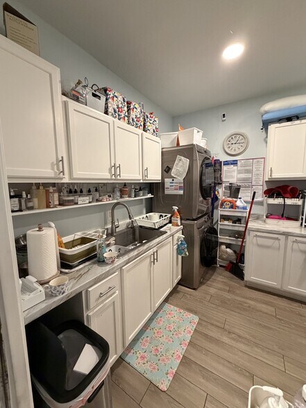 More Photos Of 10175 Fortune Pky, Jacksonville Office For Sale