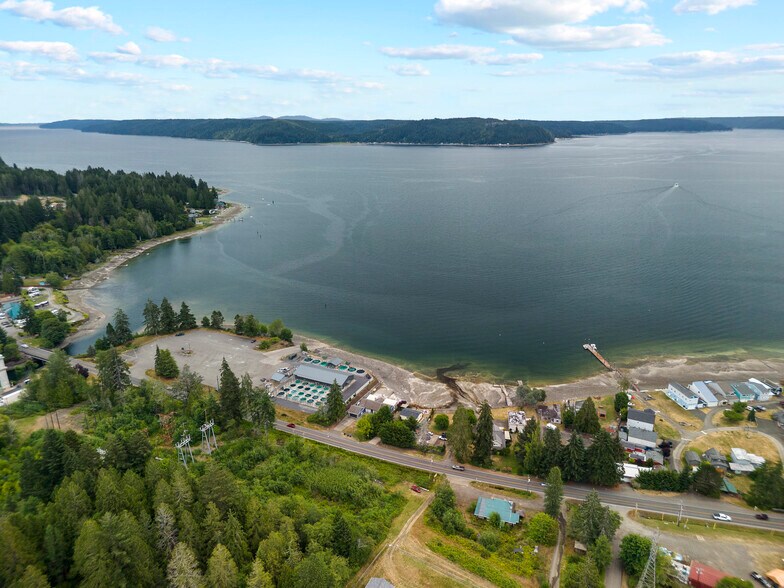 More Photos Of 21391 N US Highway 101, Shelton General Retail For Sale