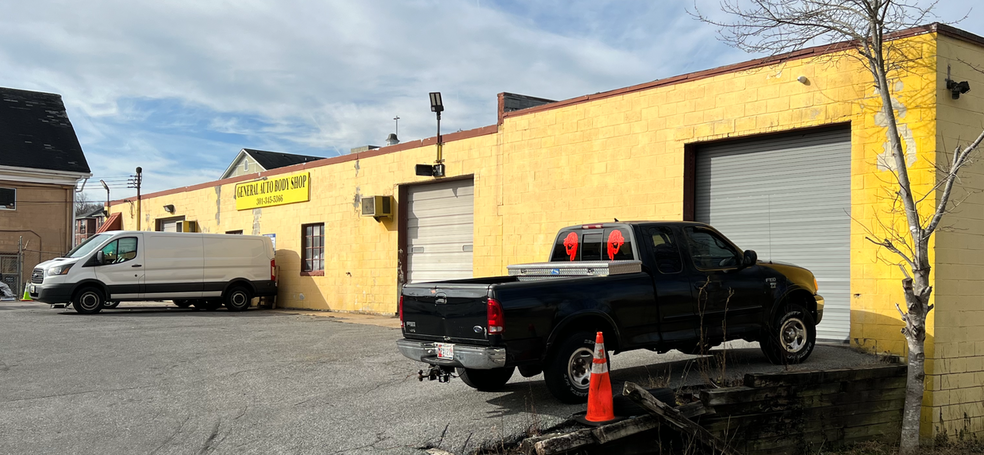 More Photos Of 9598-9600 Baltimore Ave, College Park Auto Repair For Lease