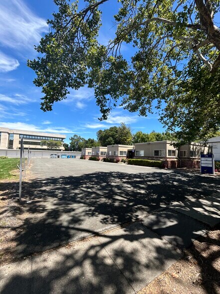 More Photos Of 170 Sotoyome St, Santa Rosa Medical For Sale