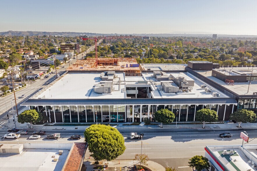 More Photos Of 10730 W Pico Blvd, Los Angeles Loft Creative Space For Lease