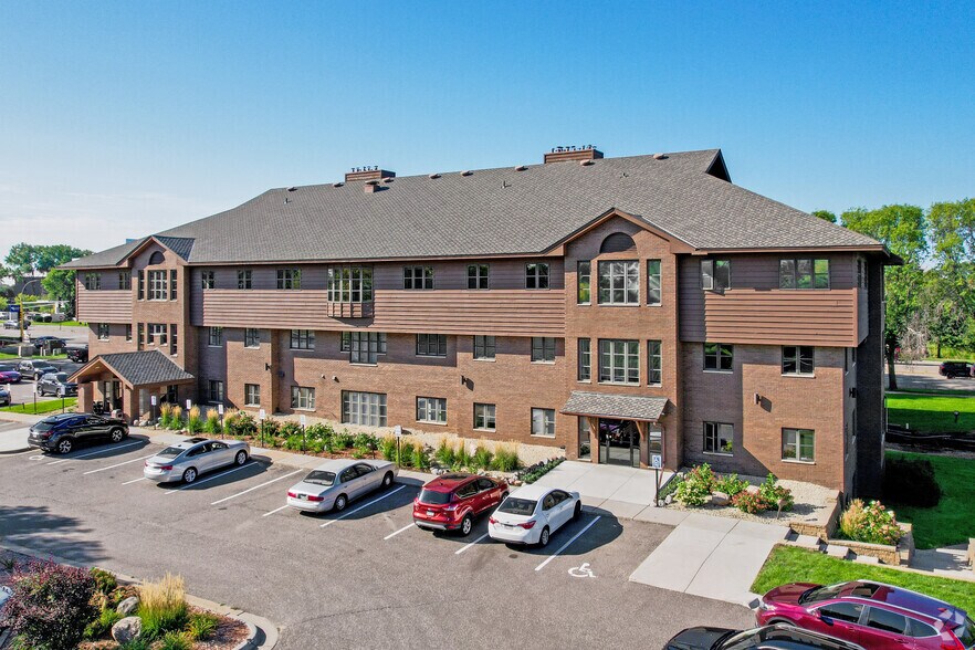 More Photos Of 277 Coon Rapids Blvd NW, Coon Rapids Office For Lease