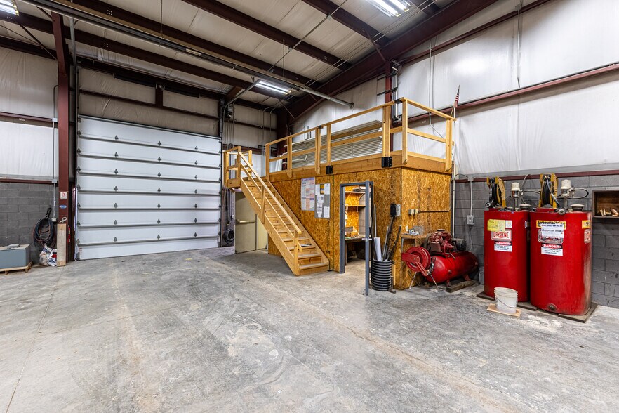 More Photos Of 167 Linnwood rd, Eighty Four Industrial For Sale