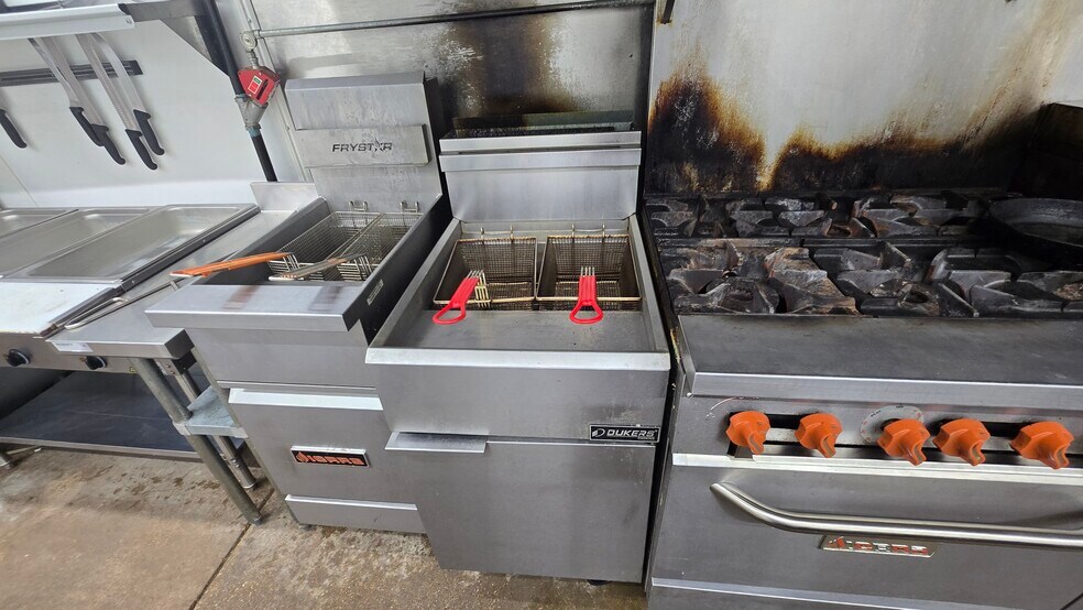 More Photos Of 4021 Acton Hwy, Granbury General Retail For Lease