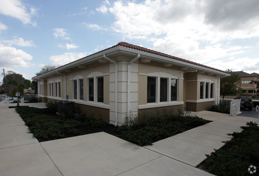 Primary Photo Of 25080 Olympia Ave, Punta Gorda Medical For Lease