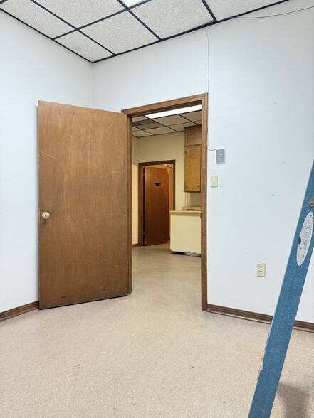 More Photos Of 803 Beverly Pky, Pensacola Parking Lot For Sale