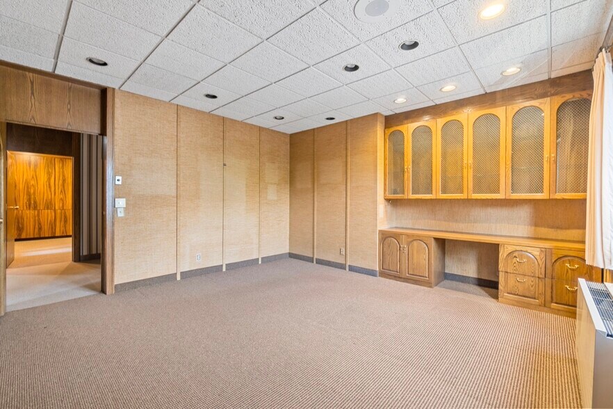 More Photos Of 609 Farmington Ave, Hartford Medical For Lease