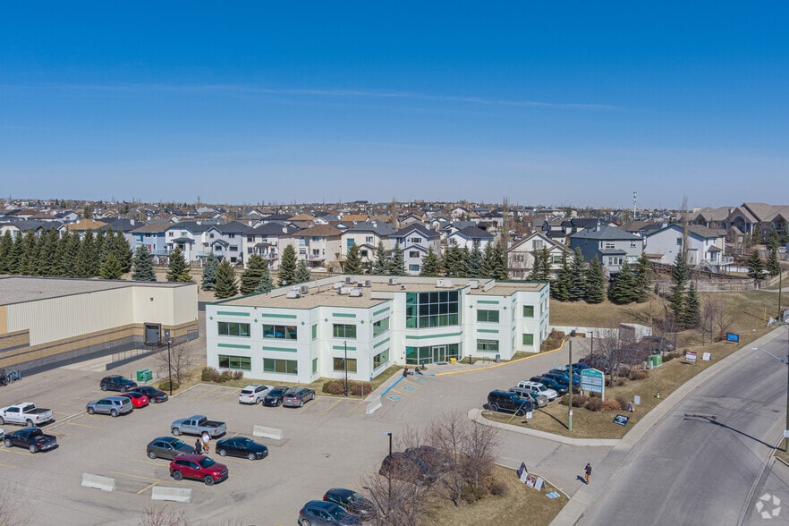 More Photos Of 200 Country Hills Land NW, Calgary Office For Sale