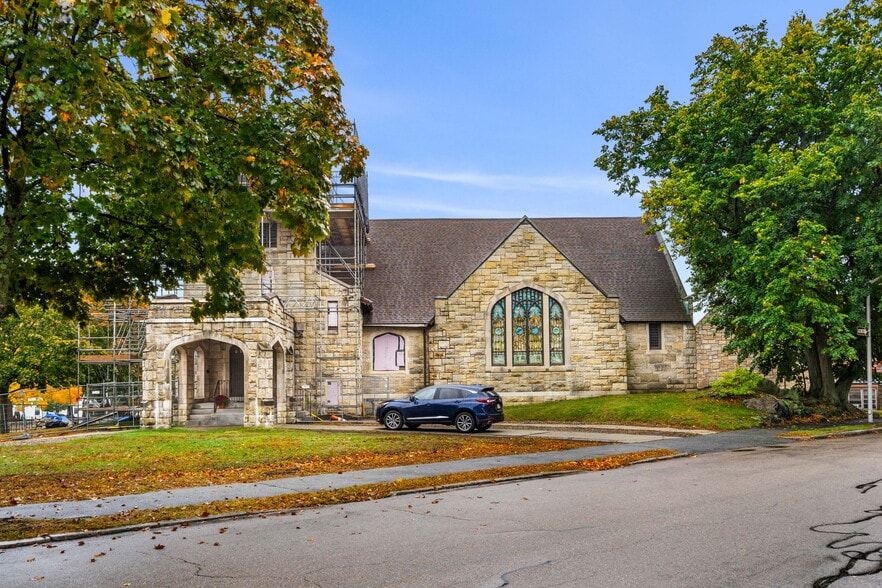 More Photos Of 32 Lowell St, Reading Religious Facility For Sale