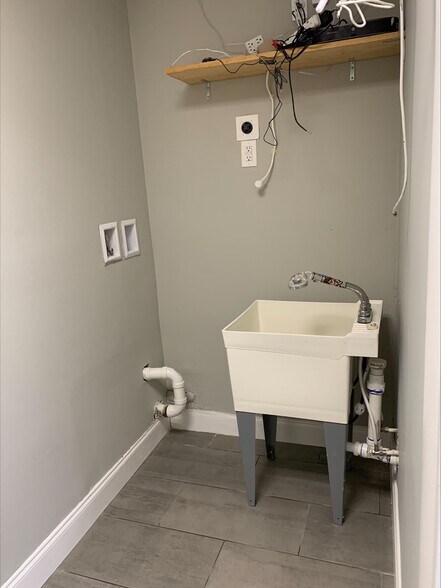 More Photos Of 2333 N State Road 7, Margate Medical For Lease