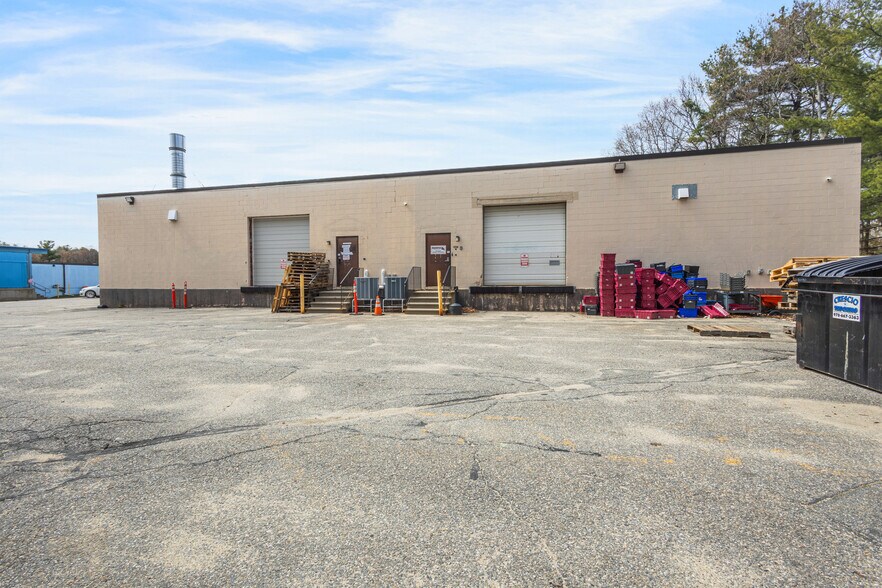 More Photos Of 6 Executive Park Dr, North Billerica Light Distribution For Lease