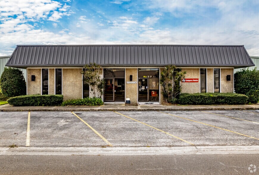 More Photos Of 12880 Automobile Blvd, Clearwater Manufacturing For Lease